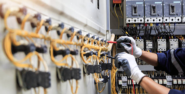 Professional Electrician technician working in Cayuga, IN